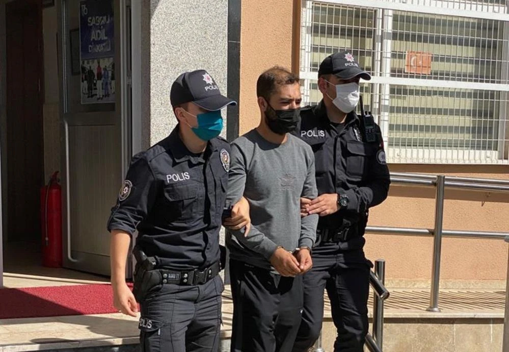 Babası silahla yaraladı, 42 gün sonra oğlu bıçakladı