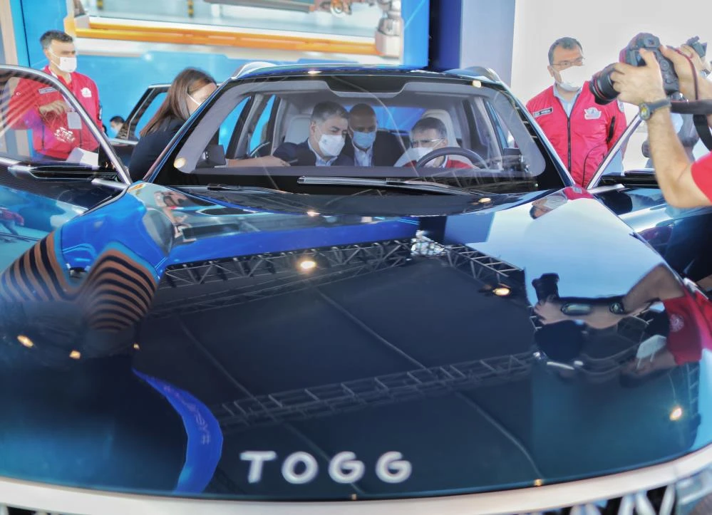 Nobel ödüllü bilim insanı Sancar, TOGG'un direksiyonuna geçti