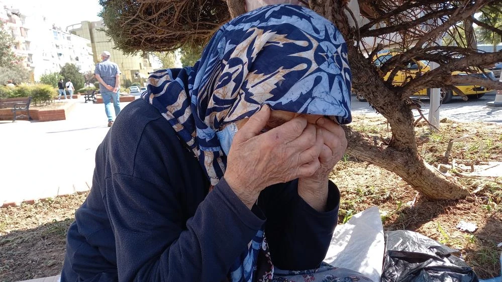 Naciye Nine yaşına rağmen çalışıyor: Evlatlarımdan kaçmak için buraya geliyorum