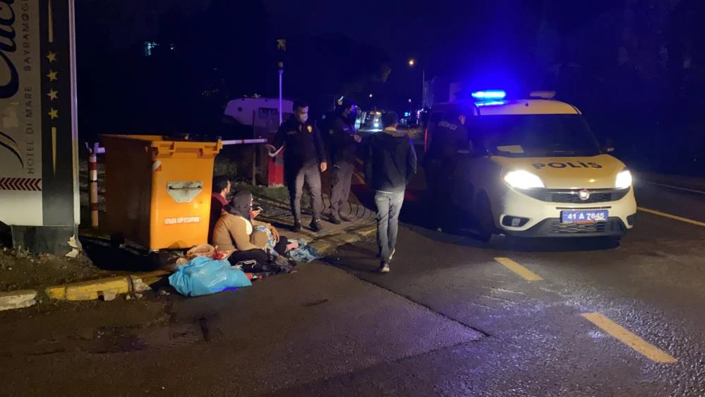Pendik'te karantinada olması gereken aile Darıca'da dilenirken yakalandı