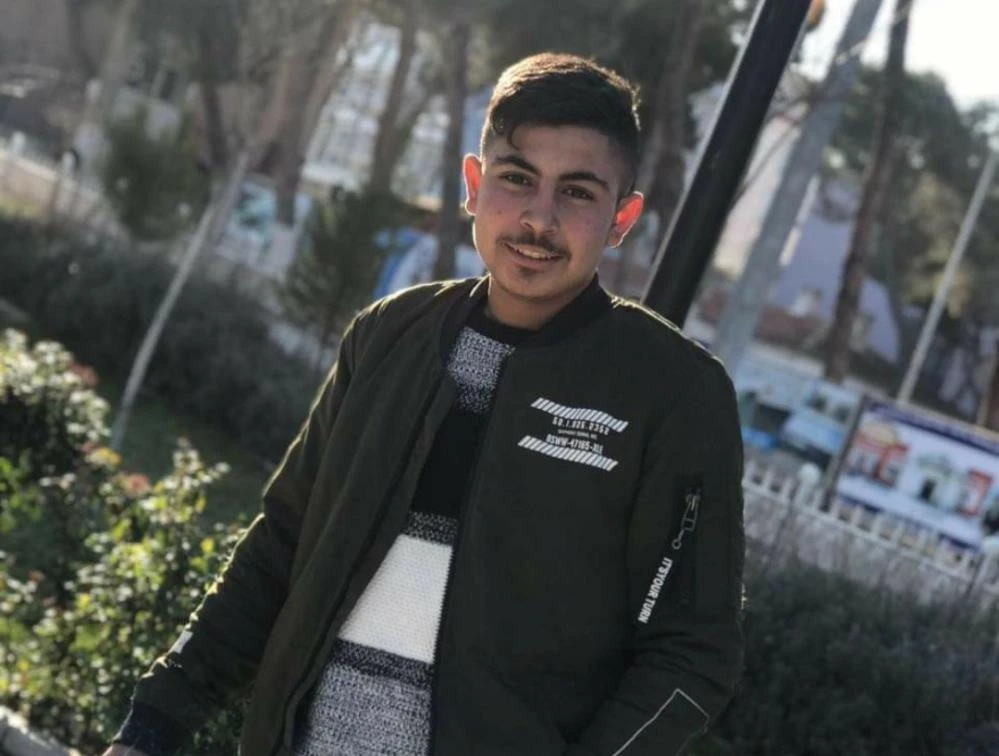 Kazaya karışan otomobil alev aldı: 2 ölü