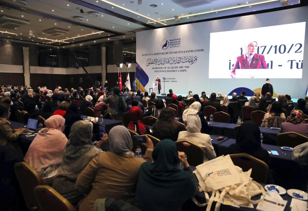 Emine Erdoğan Filistinli çocuklara ağladı: Hepimizin kalbini paramparça ediyor