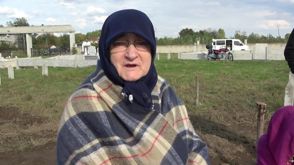 Abla-kardeş 15 dakika arayla vefat etti