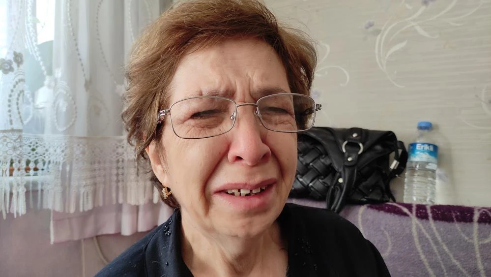 Evlatlık verdiği oğlunu 19 yıl sonra sosyal medyadan buldu