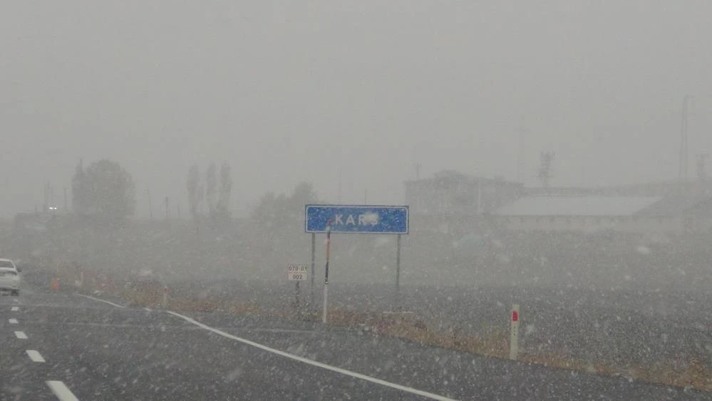 Mevsimin ilk karı yağdı! Yurdun dört yanı beyaza büründü