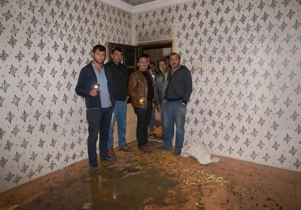 Son 1 haftada evleri 5 kez yandı, diken üstünde yaşıyorlar