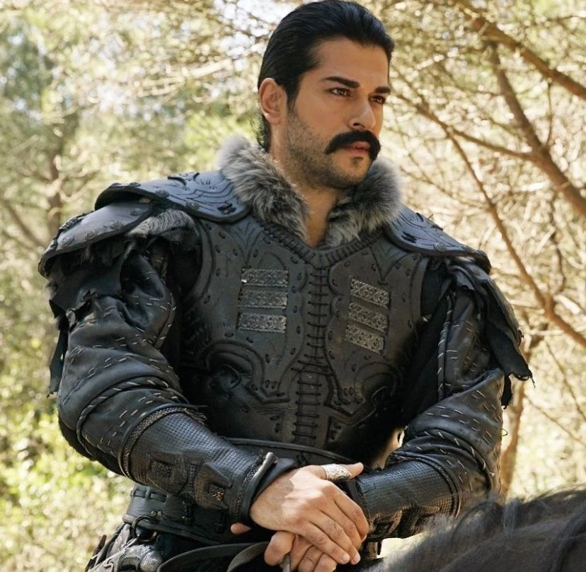 Burak Özçivit'e şok: 4 yıl 1 ay hapis cezası talep edildi