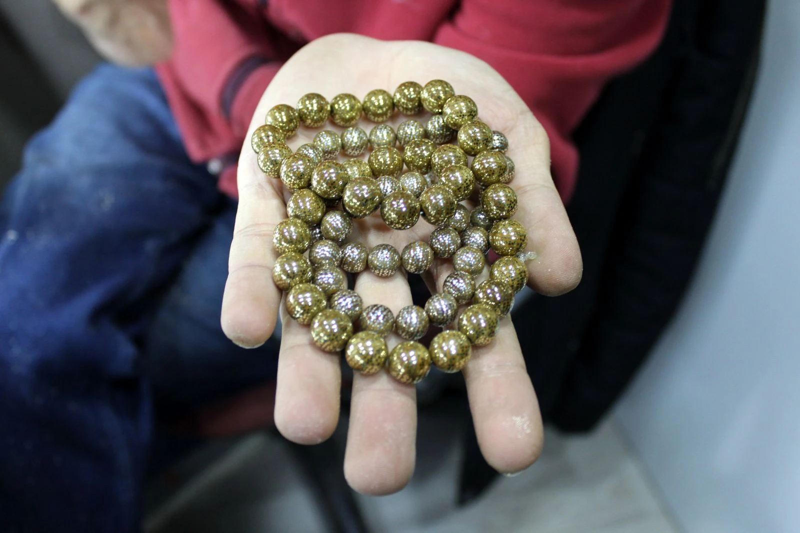 Korona’dan korunmak için kapış kapış alıyorlar