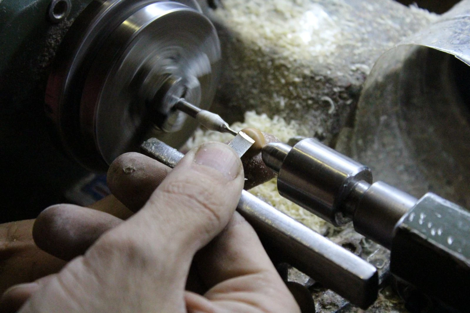 Korona’dan korunmak için kapış kapış alıyorlar