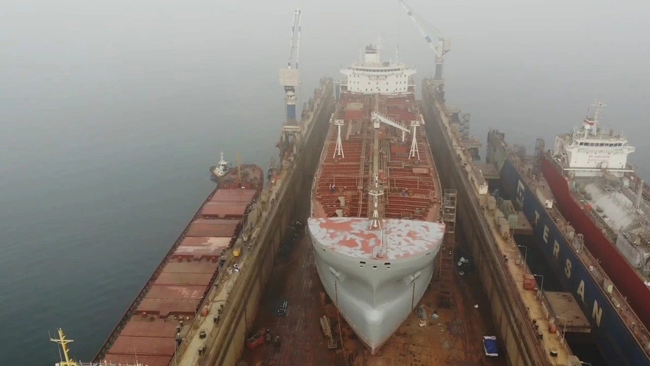 Dünyaya gemi yapıp yılda 150 milyon euro kazanıyor