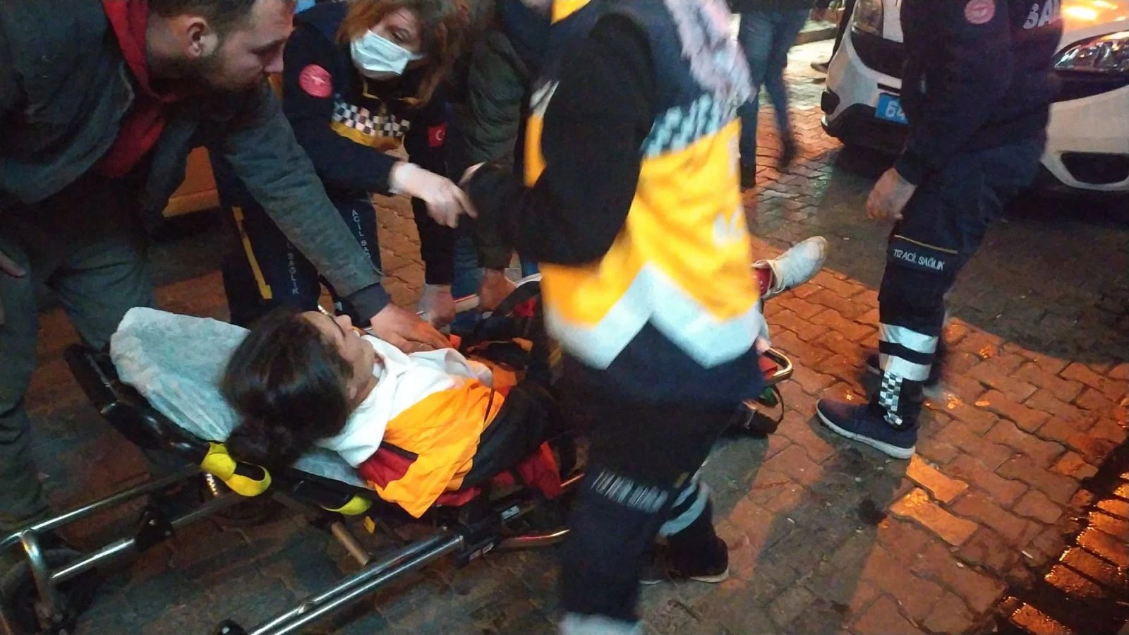 Derbi sonrası ortalık karıştı: 2 kişi yaralandı