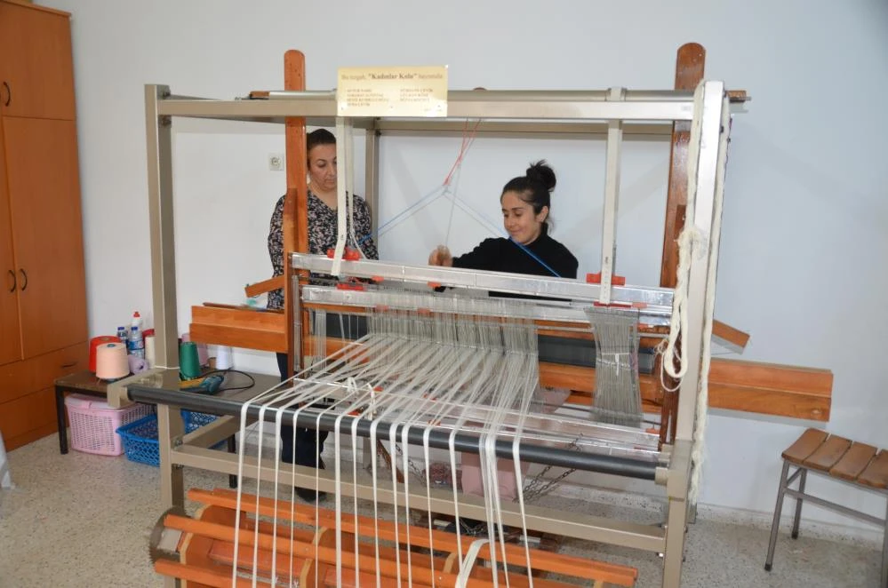 300 yıllık gelenek kadınların gelir kapısı oldu! Parçasını 500 liradan satıyorlar