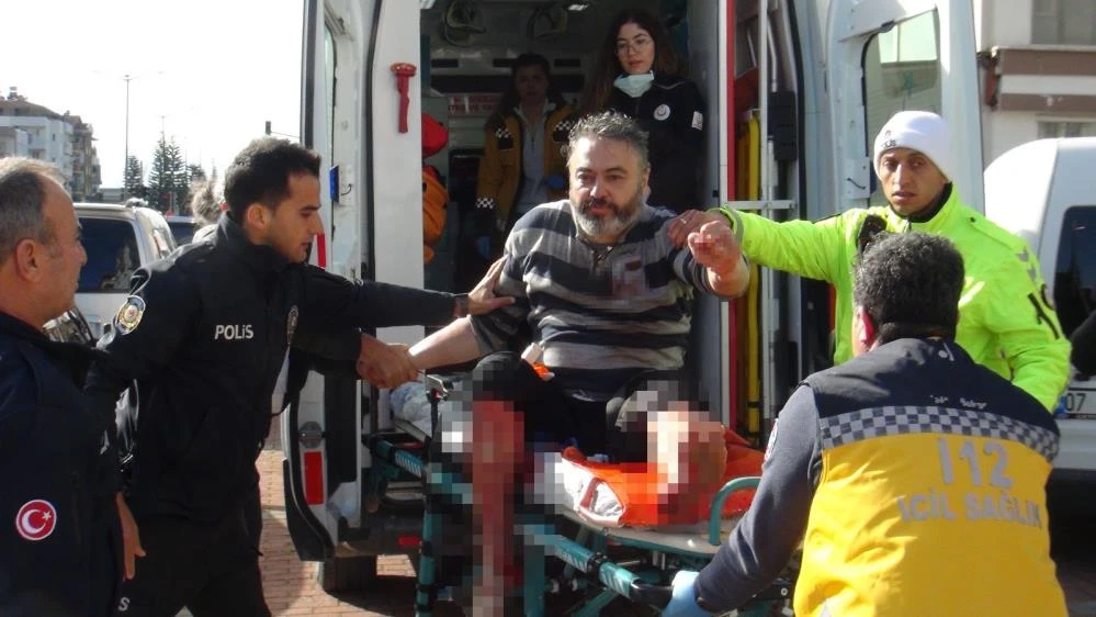 Babasını öldürüp annesini ağır yaralayan sanık: Ben akıl hastası değilim, Amerika Başkanıyım