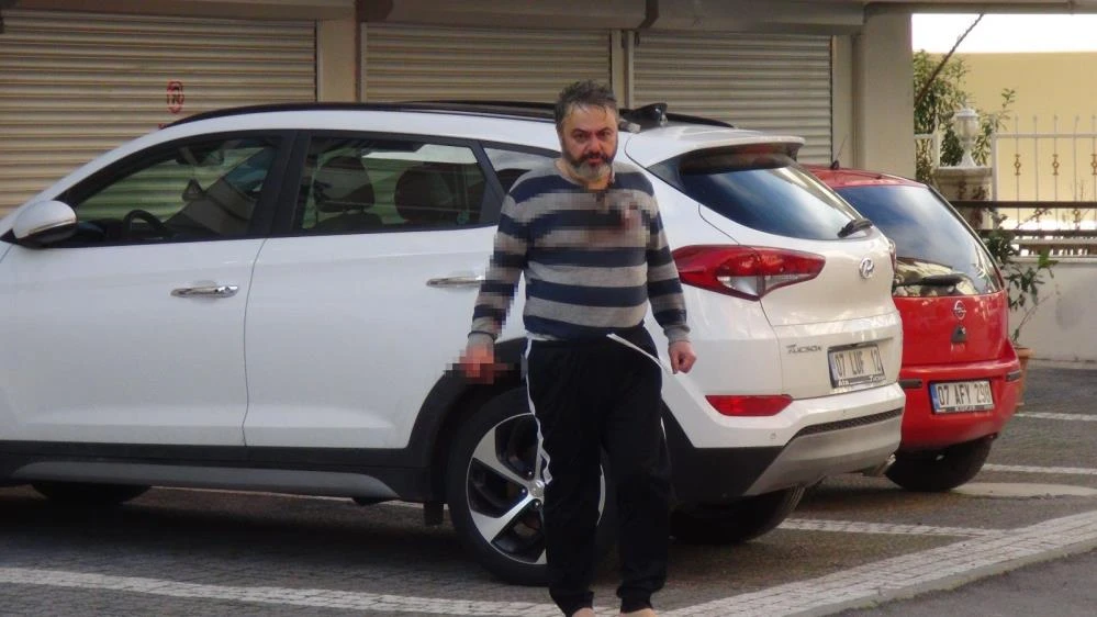 Babasını öldürüp annesini ağır yaralayan sanık: Ben akıl hastası değilim, Amerika Başkanıyım