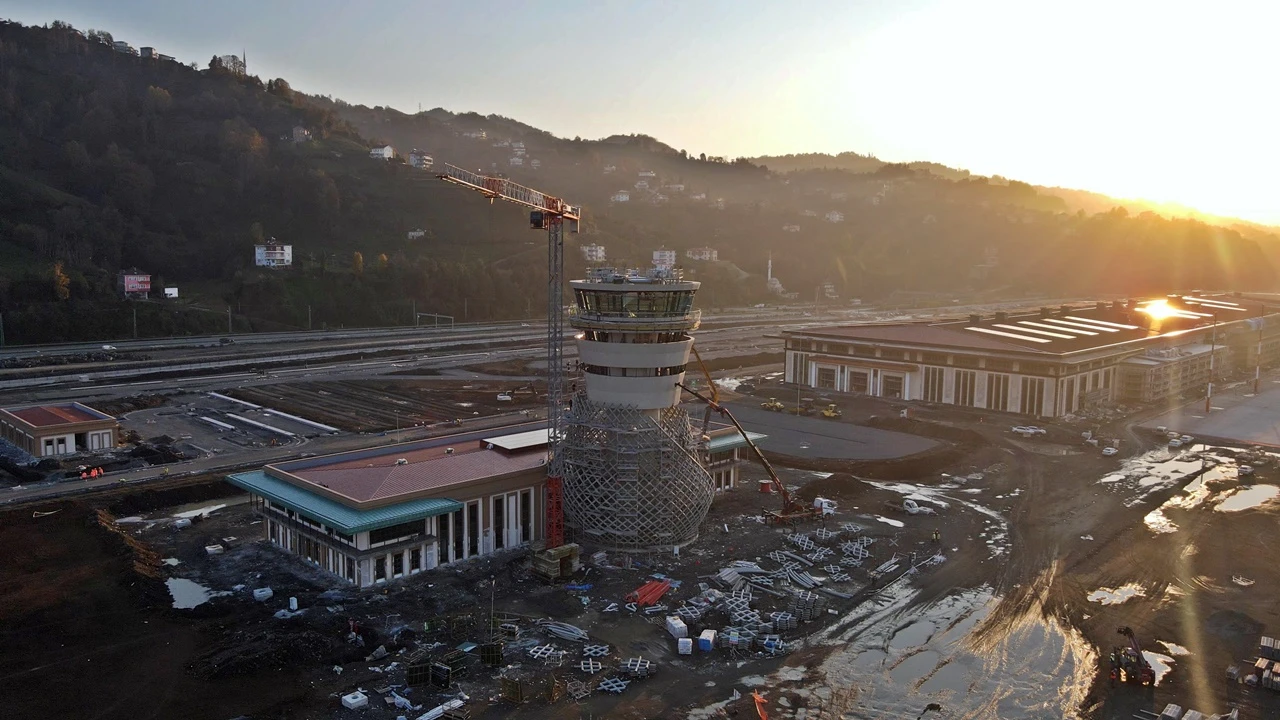 Rize-Artvin Havalimanı'nında sona doğru: Yüzde 99'u tamamlandı