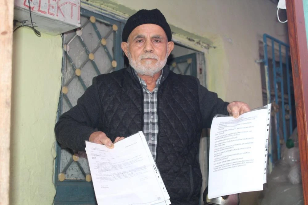 'Hediye çaydanlık' oyunu evinden etti! Kargo kağıdı diye senet imzalattırdılar