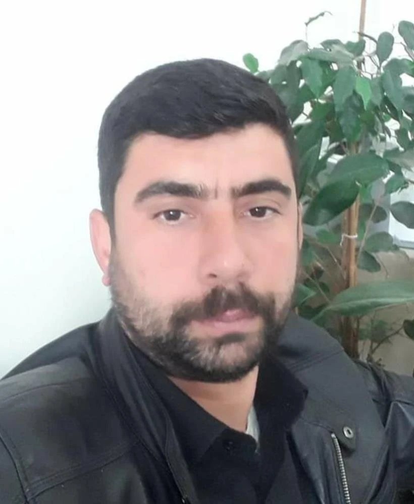 Kesmeye çalıştığı iş makinesinin parçası üzerine devrilen hurdacı öldü