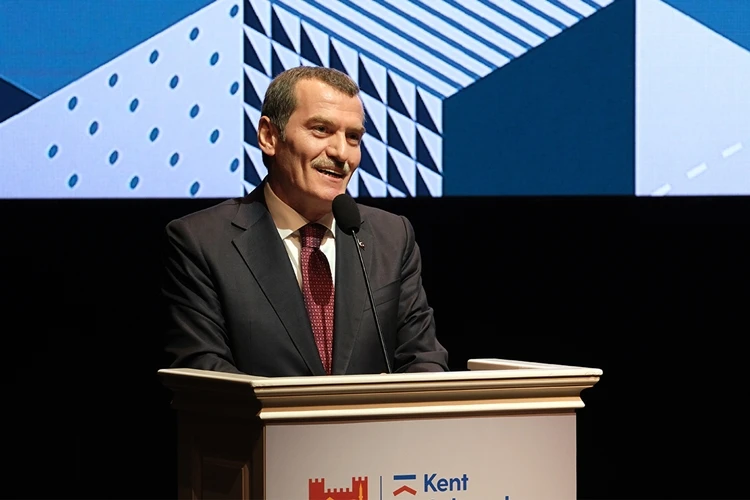 YÖK Başkanı’ndan yüksek lisans ve doktora yapanlara destek