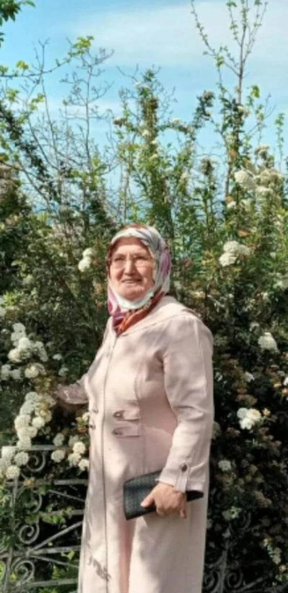 Yaşlı çift evinde silahla vurulmuş halde ölü bulundu