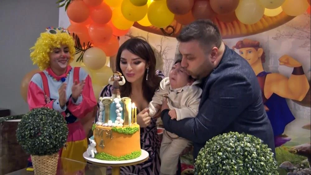 Doktorlar 3 ay dedi, o inat etti! 4 yıla 8 kez yoğun bakım sığdıran Ata bebek herkesi duygulandırdı