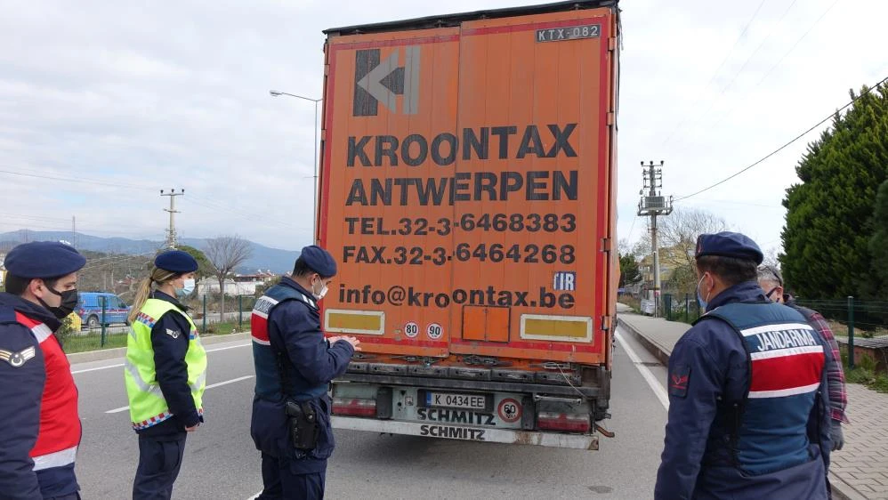 Yanlış tıra kaçak bindiler, Sofya beklerken Çanakkale'ye geldiler