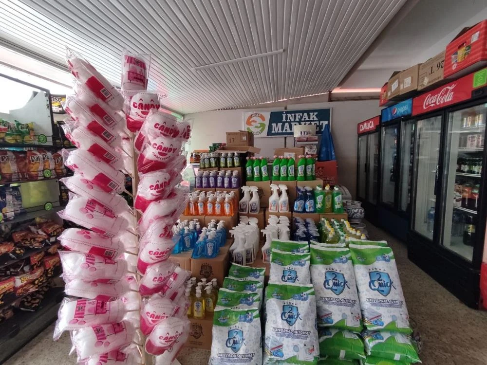 'Biz paranın değil, bu milletin kölesiyiz' dedi, tüm fiyatları maliyetine indirdi!