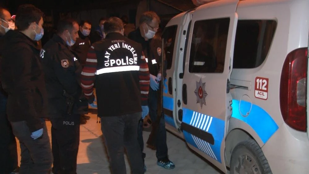 Tartıştığı yarım asırlık eşini tüfekle öldürdü