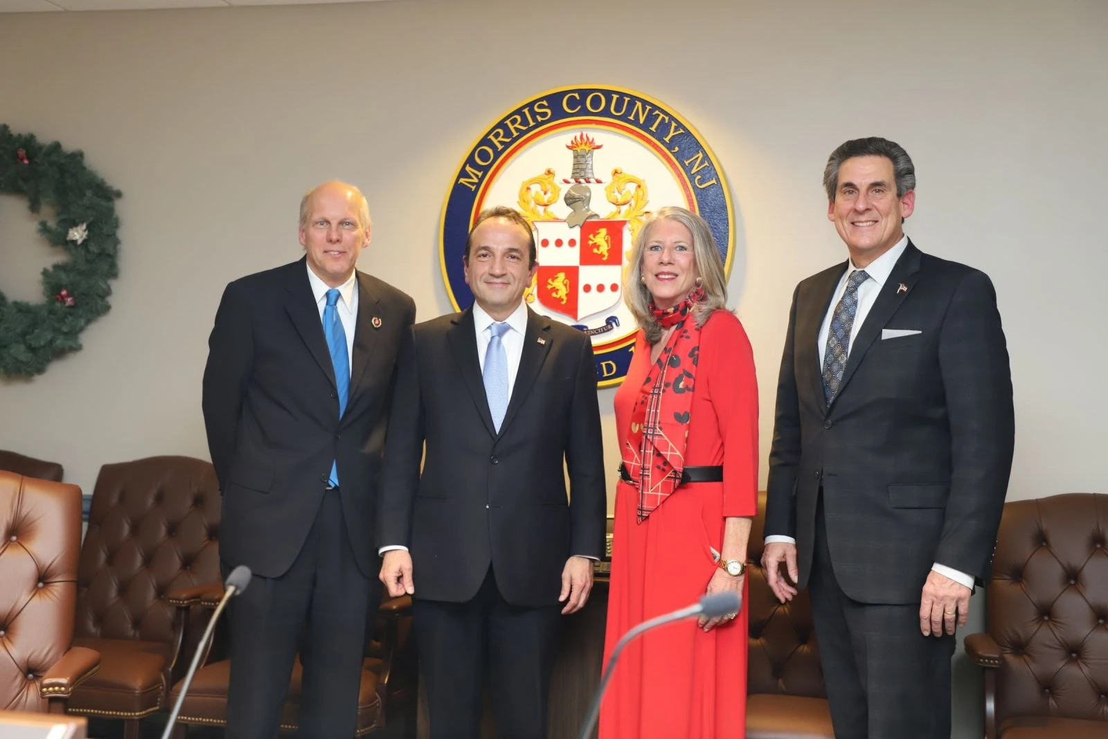 ABD'nin ilk Türk Belediye Başkanı Tayfun Selen, bölge başkanı oldu! Kuran'a el basarak yemin etti