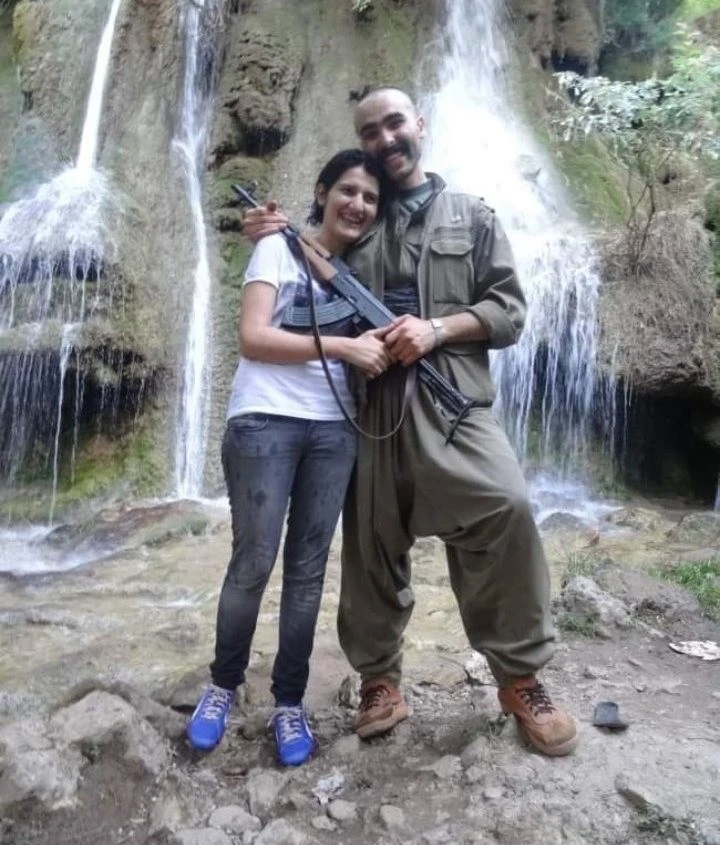 CHP, terörist ile fotoğrafları çıkan HDP'li vekilin fezlekesine evet diyecek