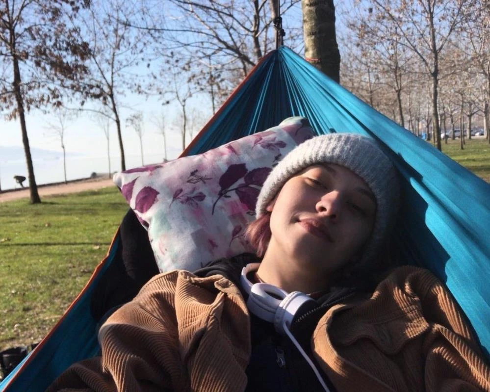 7'nci kattan düşen Sedef Nur Çağlar'ın erkek arkadaşı konuştu: Telefonuma bakmak istedi...