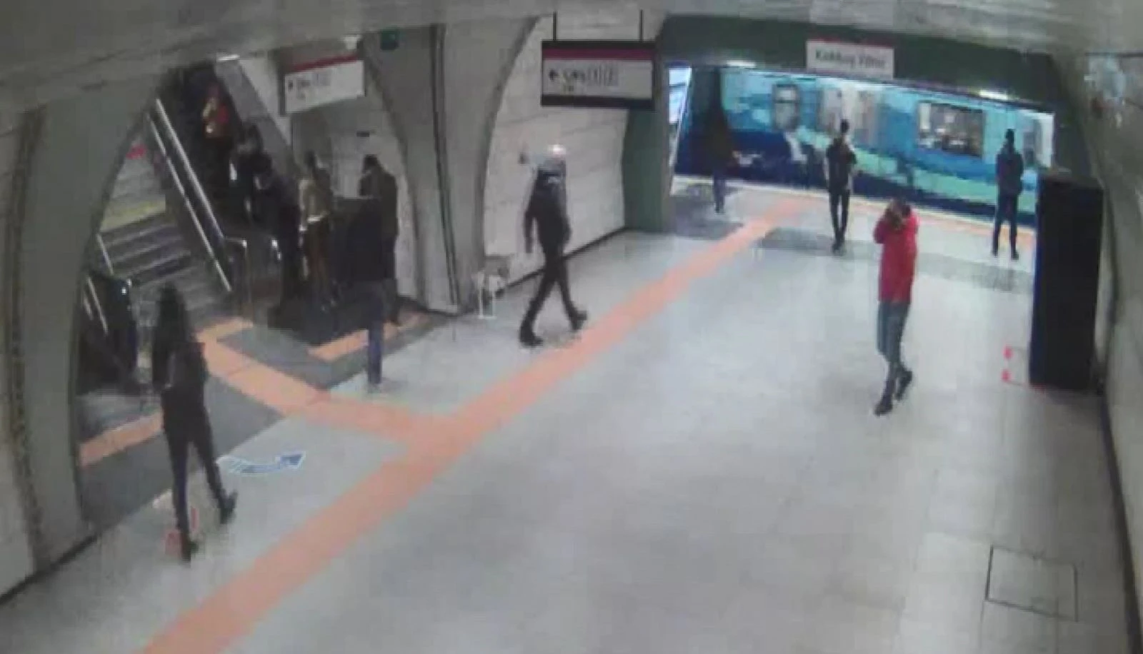 Kadıköy metrosundaki bıçaklı saldırıda ‘güvenlik ihmali’ ortaya çıktı