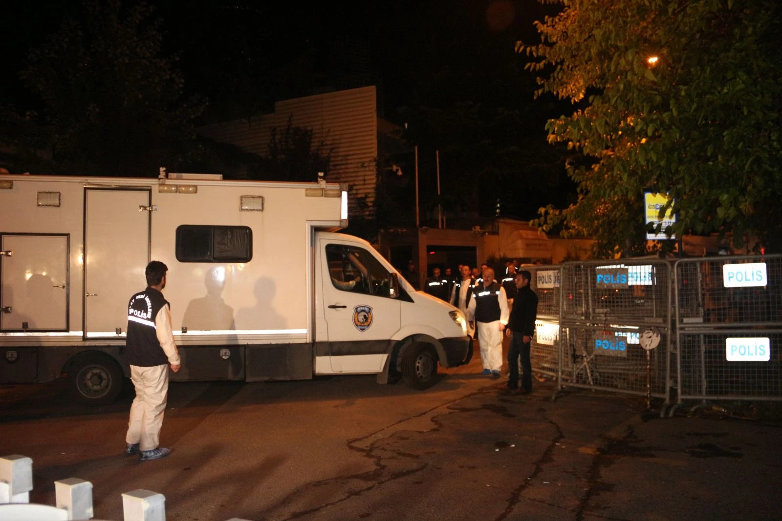 Türk ve Suudi ekip konsolosluktaki incelemelerini tamamladı