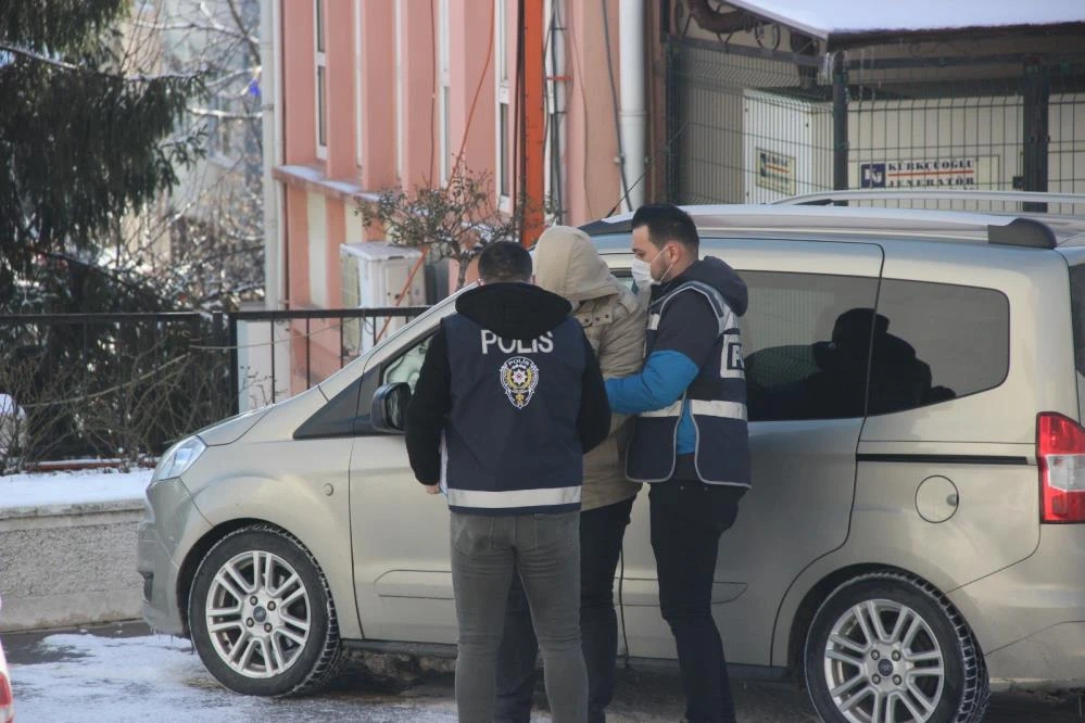 Sokak kedisini boğarak öldüren zanlı tutuklandı