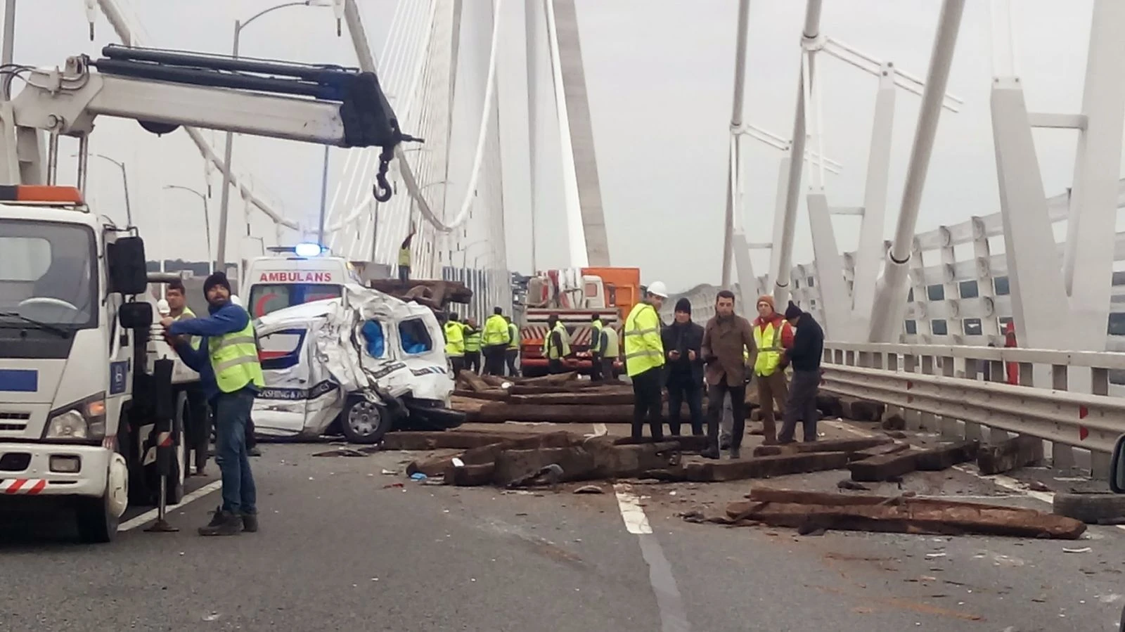 Yavuz Sultan Selim Köprüsü'nde feci kaza: 1 ölü, 2 polis yaralı