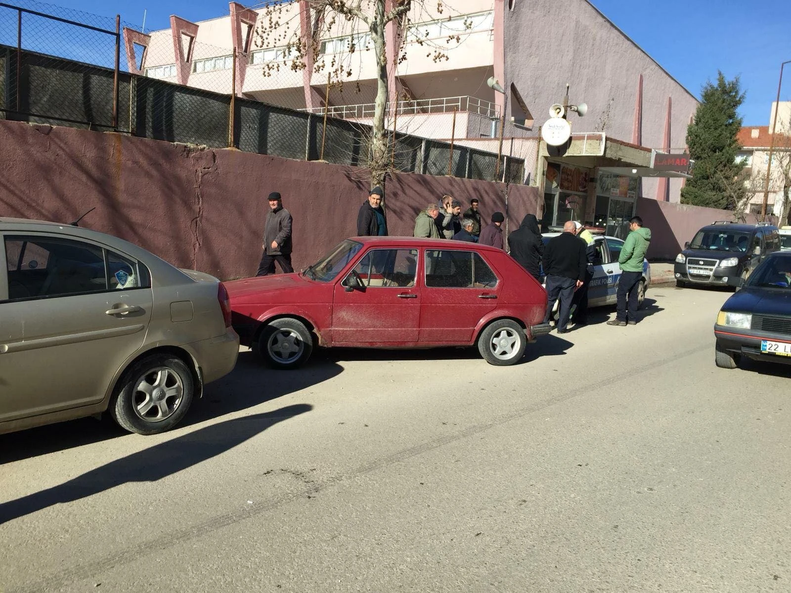 Edirne'de yaya geçidinde yol vermeyen sürücülere ağır cezalar kesildi