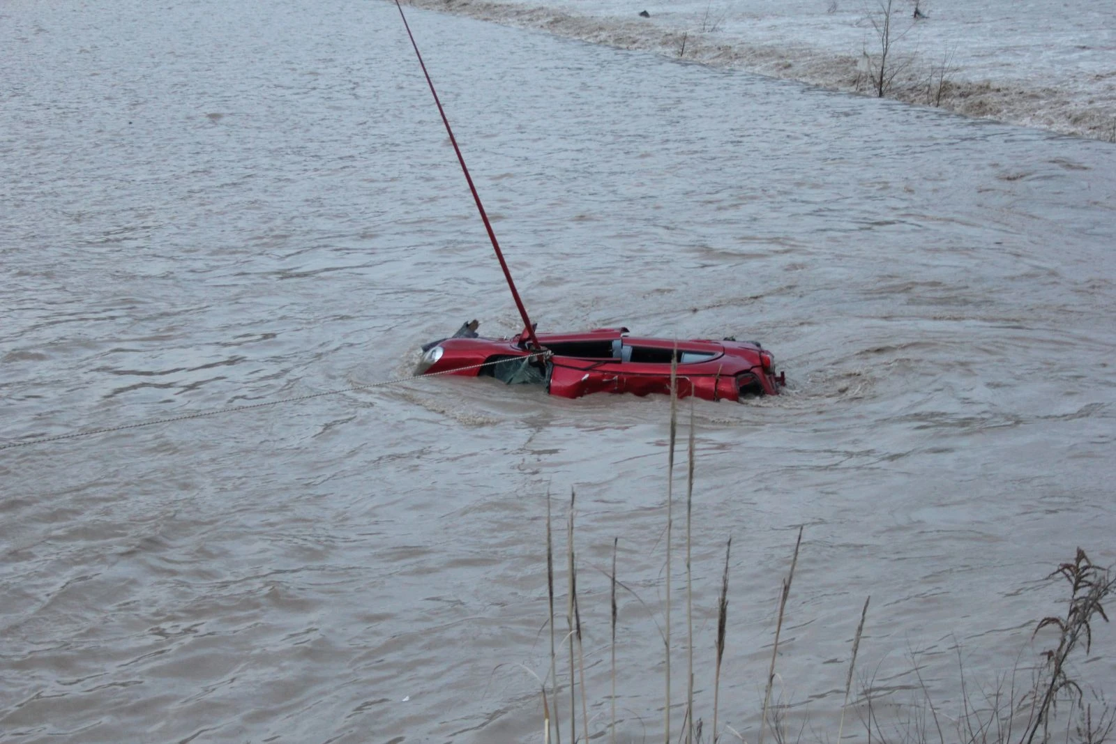 Hortumda kaybolan Buse’den acı detay! Babası dakikalar önce ‘gelmeyin’ diye uyarmış