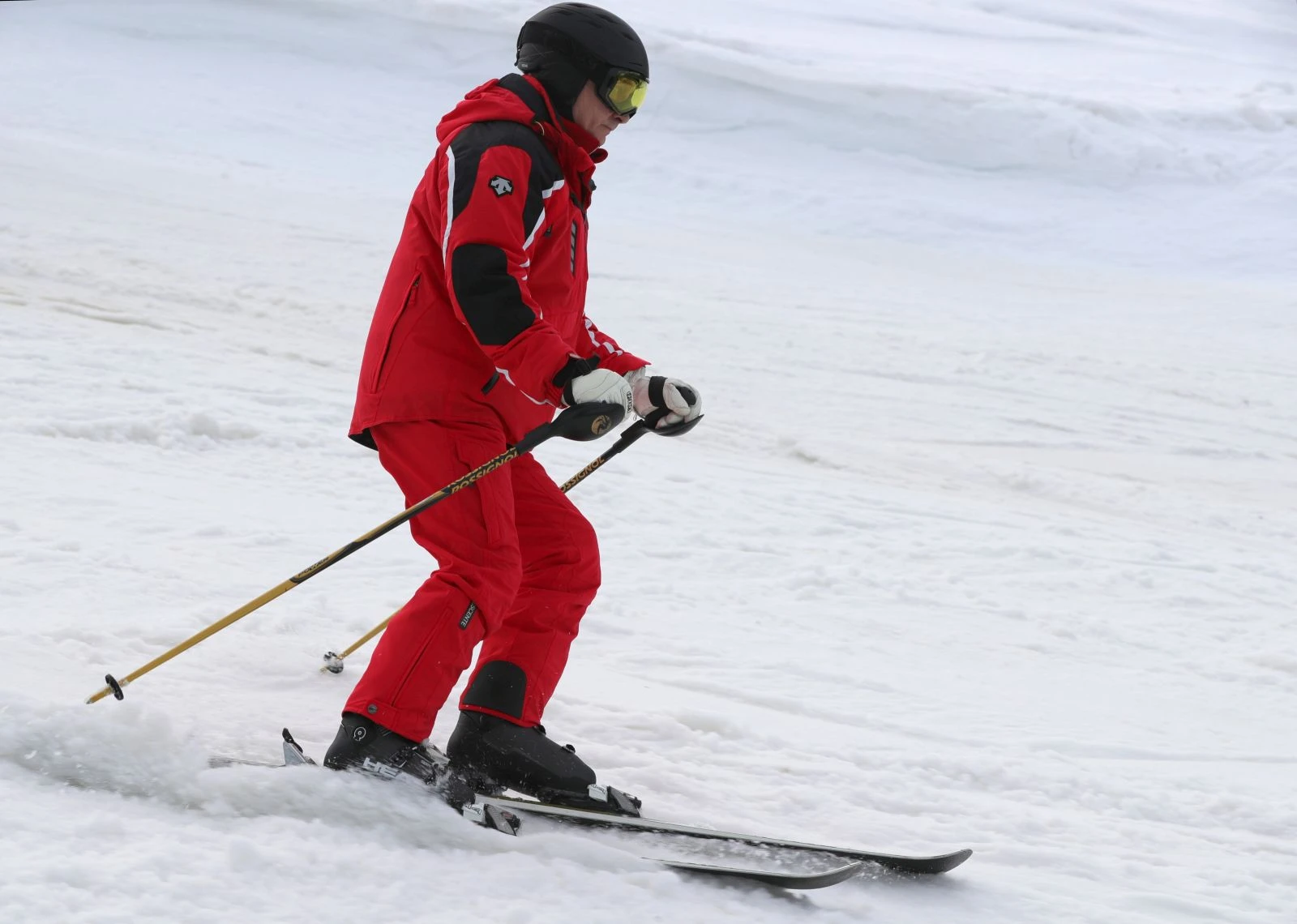 Rusya lideri Putin Soçi'de kayak yaptı
