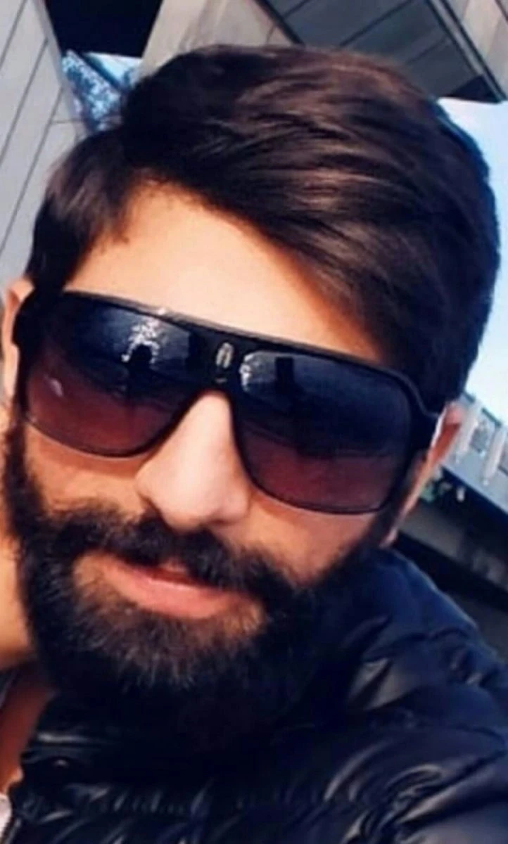 Balıkesir'den geldi, çocukluk arkadaşını öldürdü