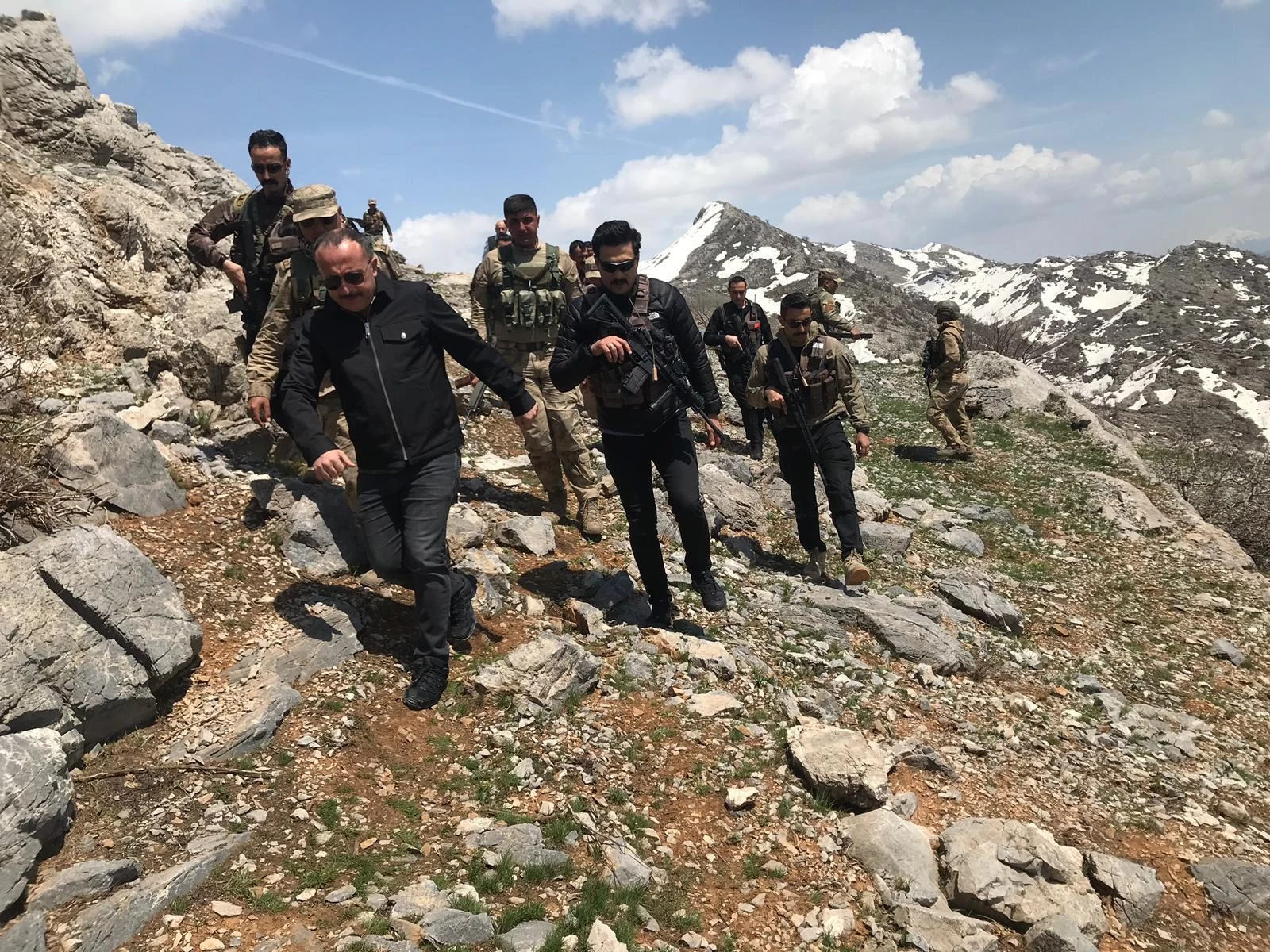 Vali Atik, operasyon bölgesine giderek Bakan Soylu’yu bilgilendirdi