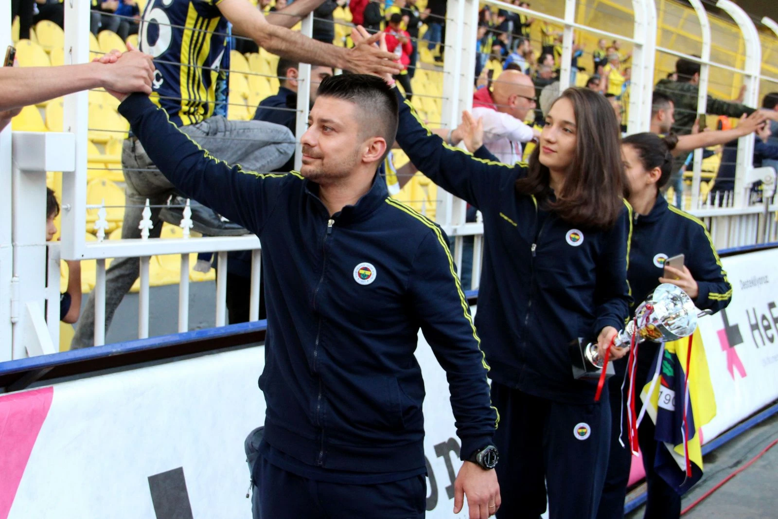 Fenerbahçe’de kupalar sergilendi