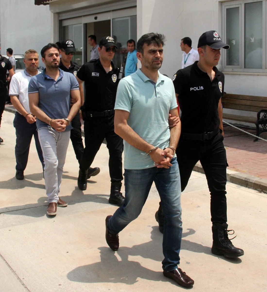 ‘Gri Liste’deki FETÖ’cü tutuklandı