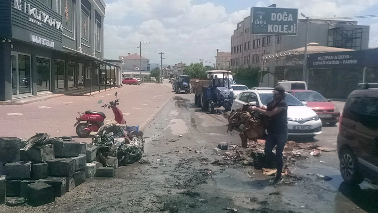 Yeni aldığı ekmek teknesi küle döndü!