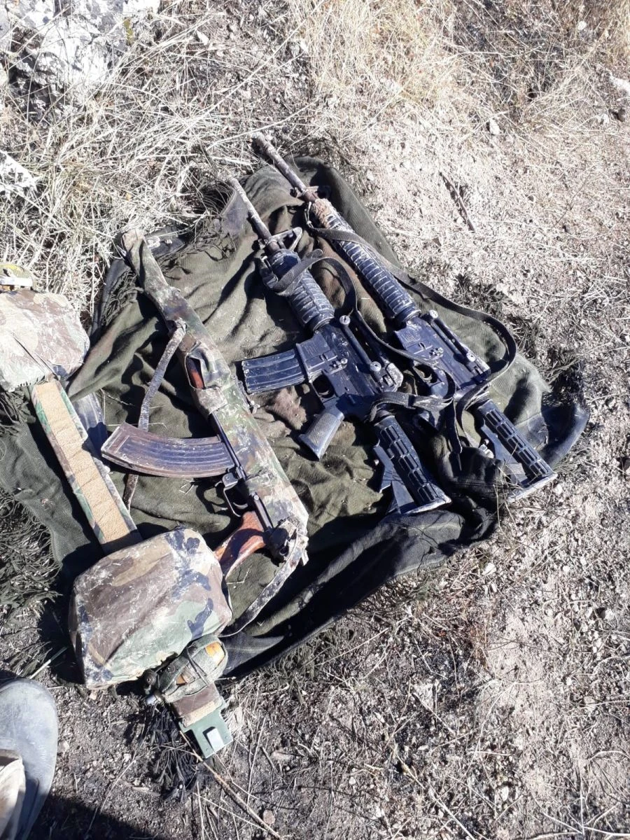 Teröristlerin yakalanma anına ait yeni fotoğraflar ortaya çıktı