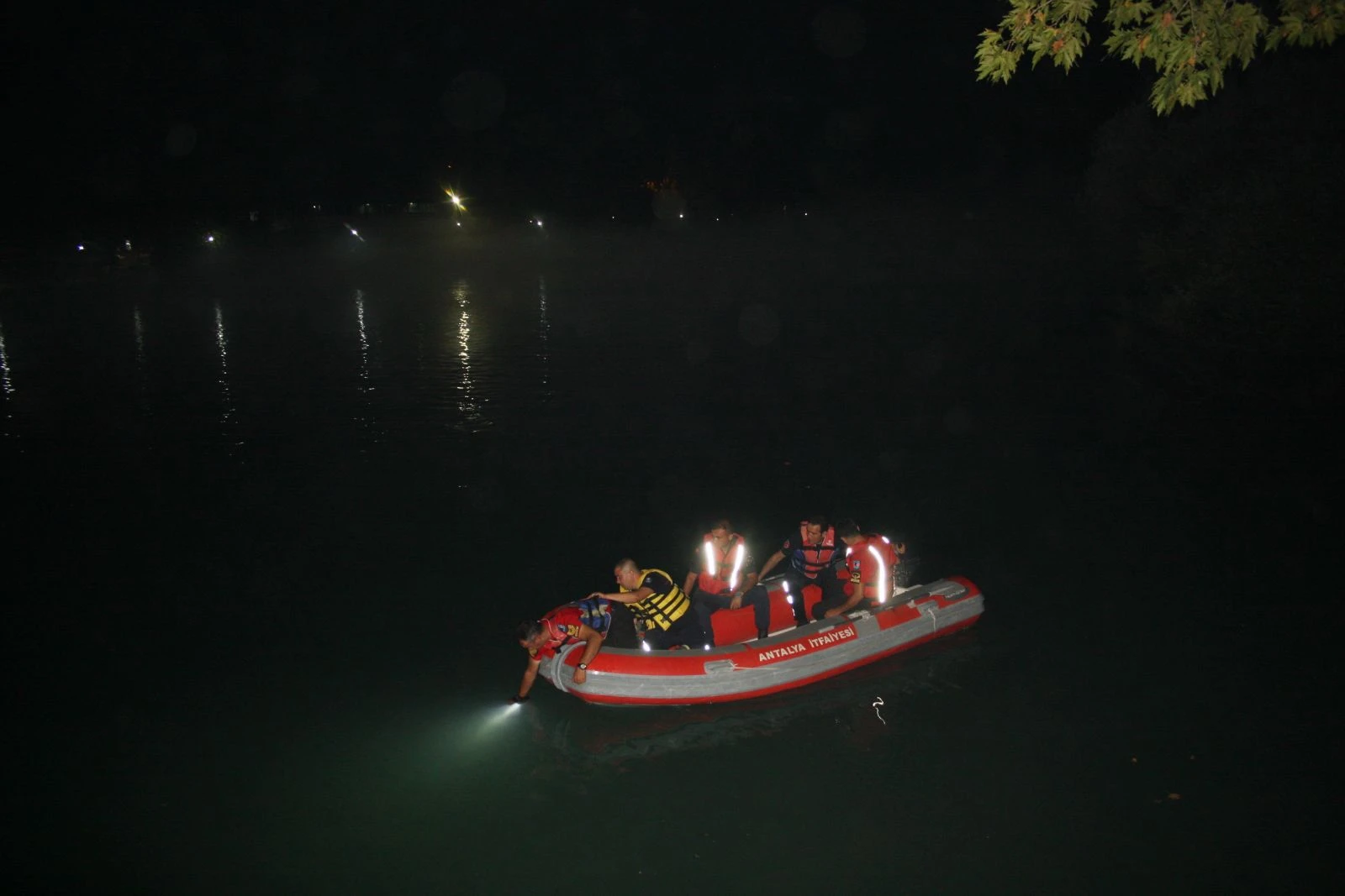 Manavgat Irmağı'nda kaybolan gencin cesedine 12 saat sonra ulaşıldı