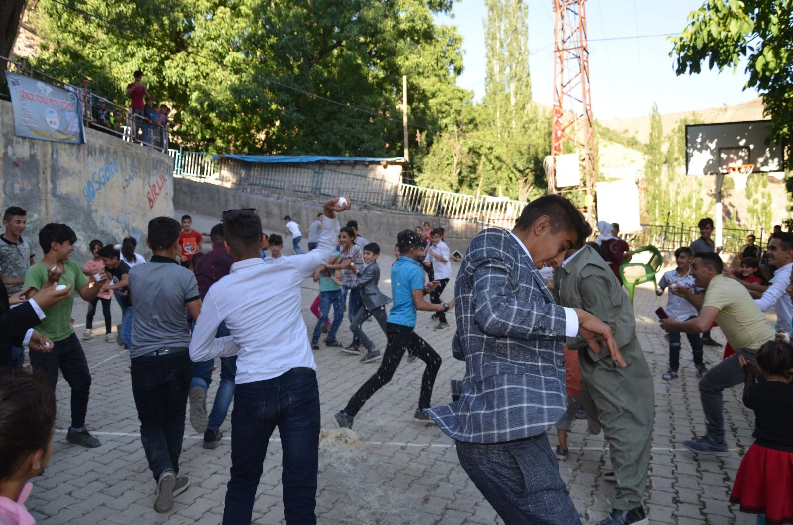Böyle düğün adeti ne görüldü, ne duyuldu