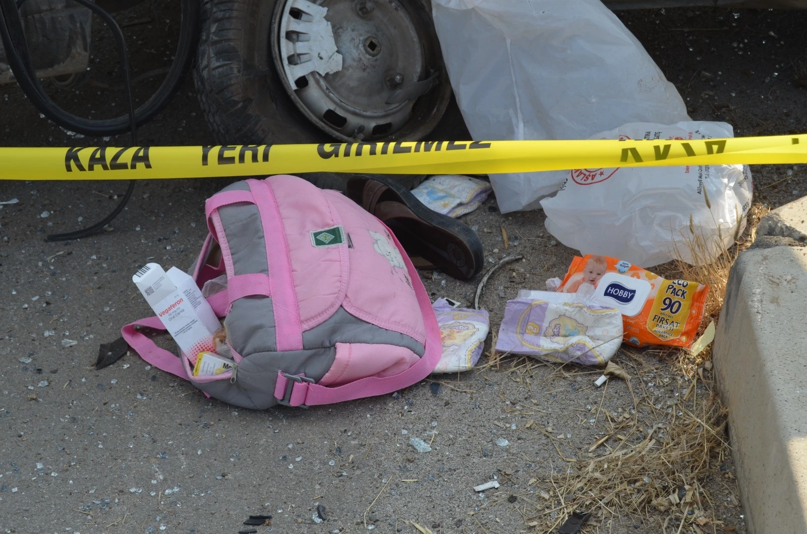 Trafik kazasında annesi ölen 7 aylık bebek kurtarılamadı