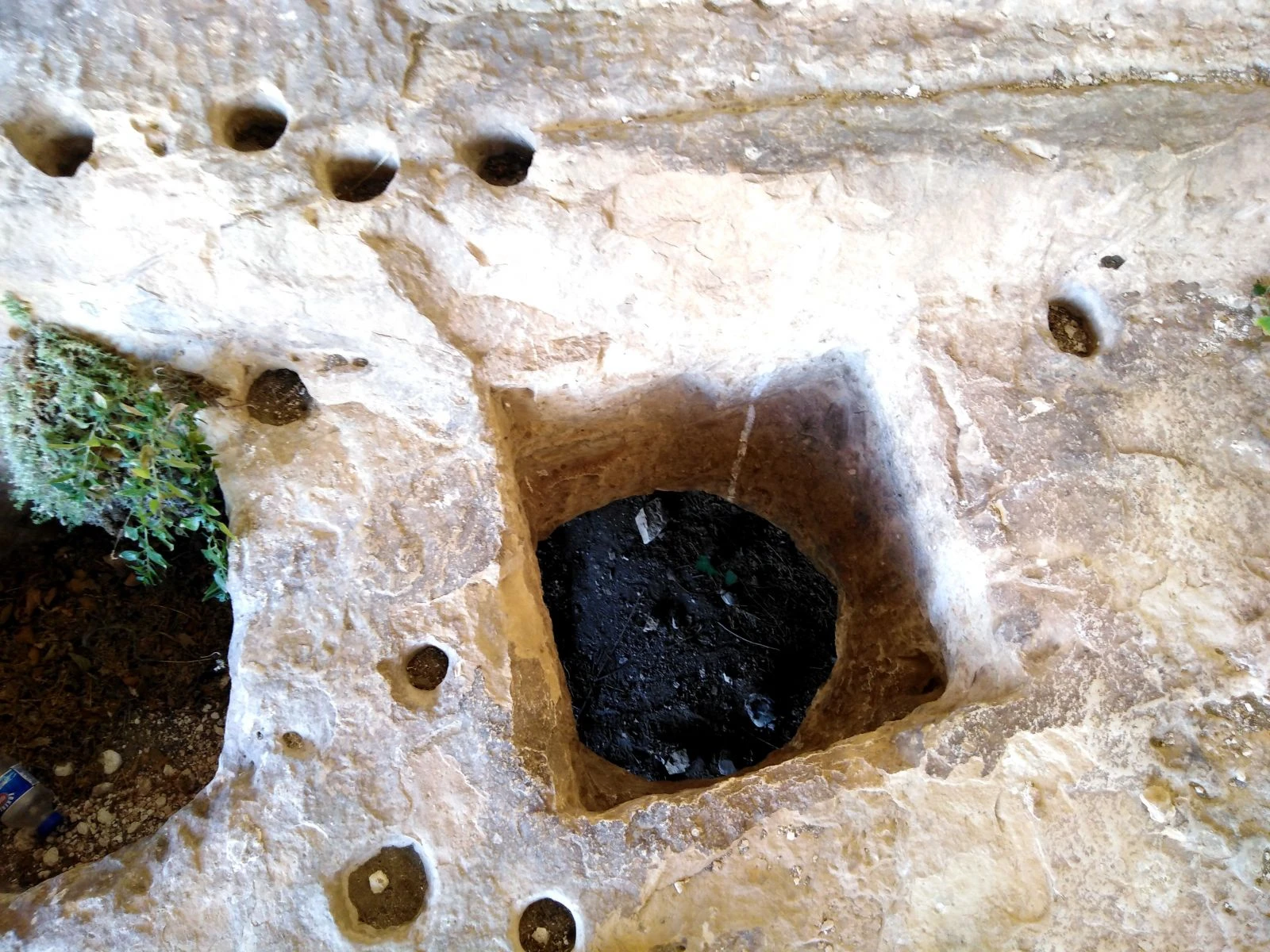 Adıyaman’da bin 800 yıllık tripleks mağaralara ilk kez girildi