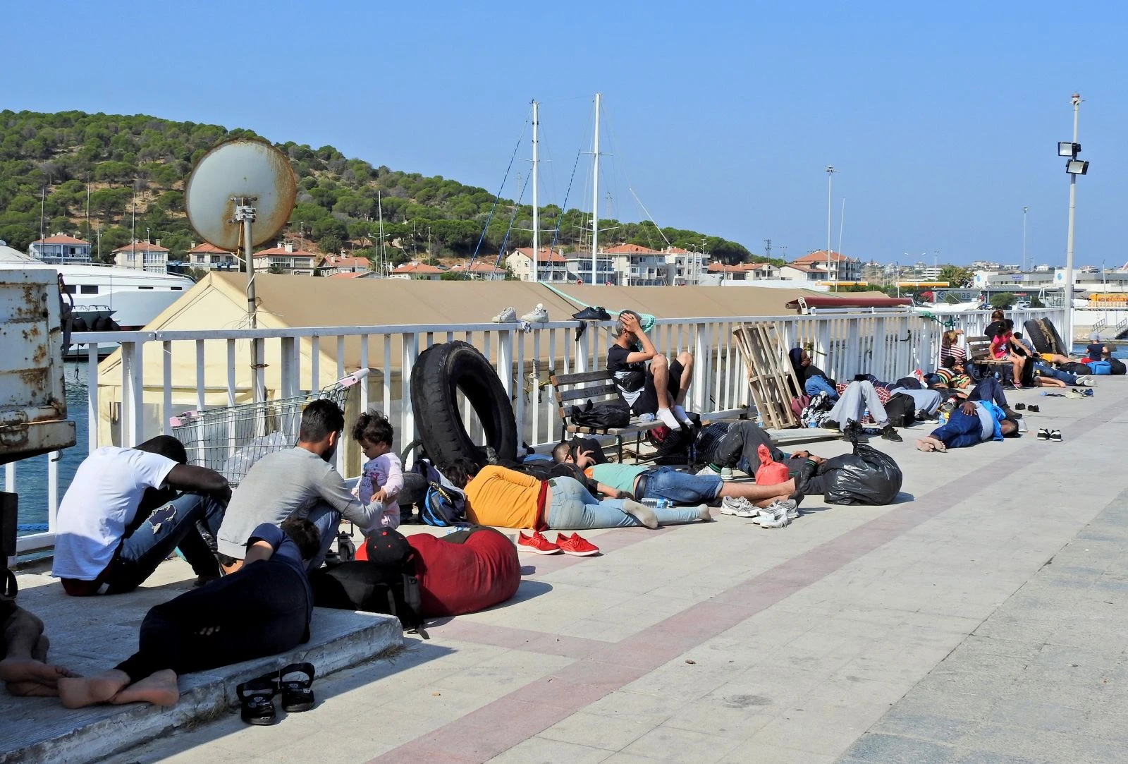 Umuda yolculukta yine insanlık dramı