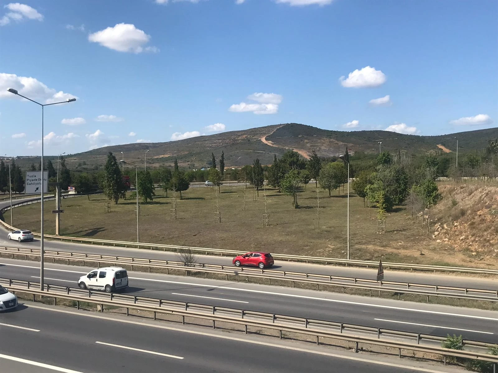 Tuzla piyade okulunda çıkan yangın kontrol altına alındı