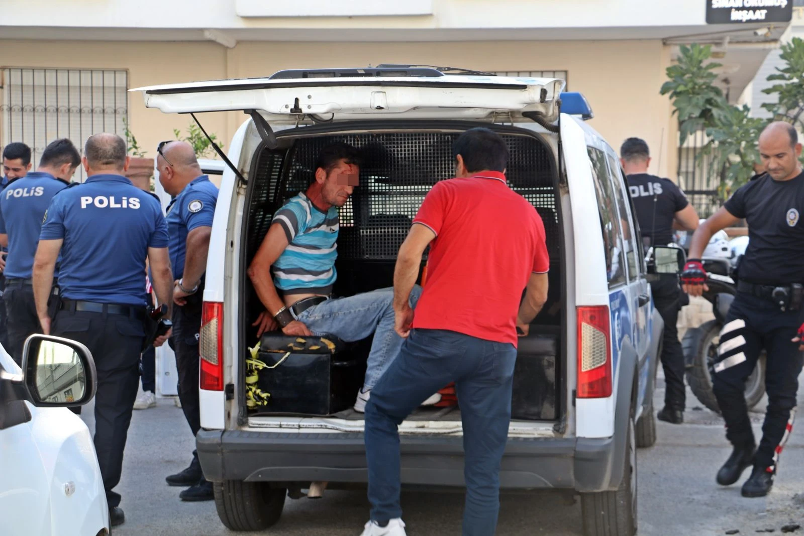 El frenini çekip ‘devletten kaçılmaz’ dedi, dost kazığını yedi